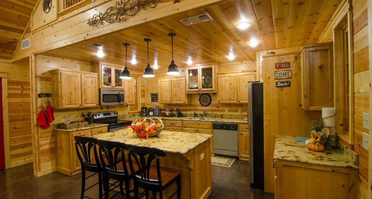 Shine On Harvest Moon W Bbq Broken Bow Exterior foto